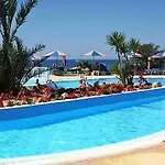 Corallia Aparthotel