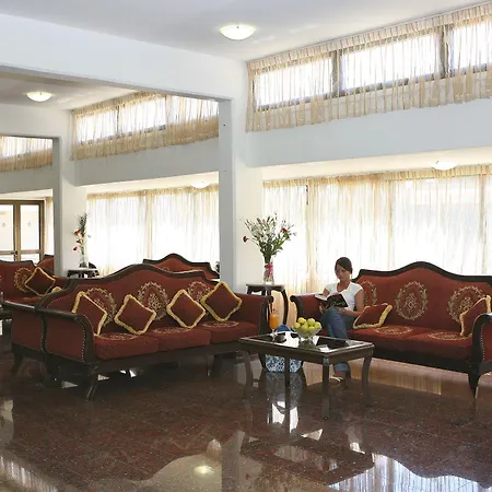 Corallia Aparthotel
