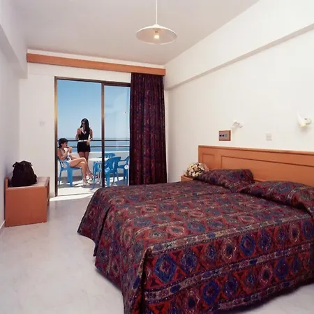 Corallia Aparthotel