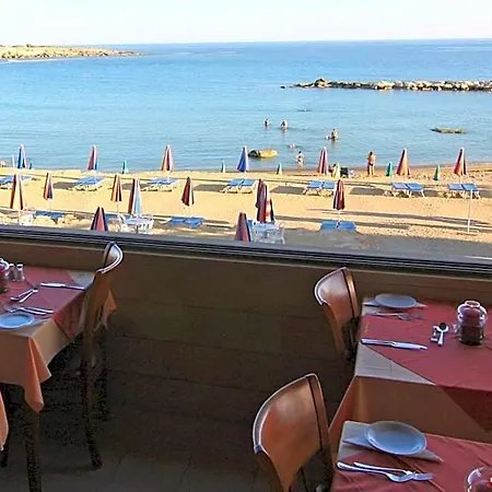 Aparthotel Corallia 3*