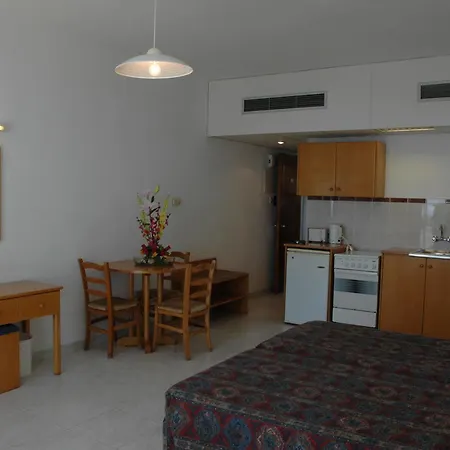 Corallia 3*