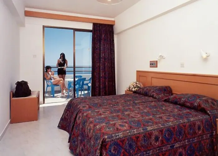 Corallia Apartmanhotel