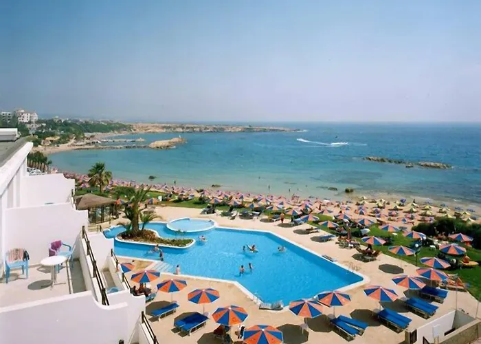 Aparthotel Corallia 3*